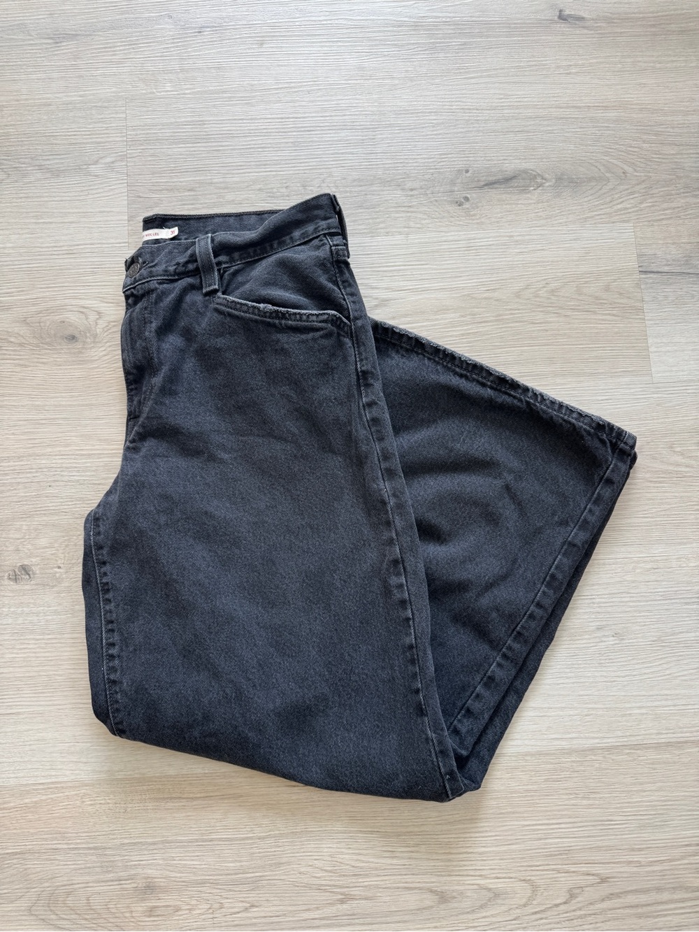 Levi's Black Wide-Leg High-Rise Jeans Vintage Baggy Minimalist Style